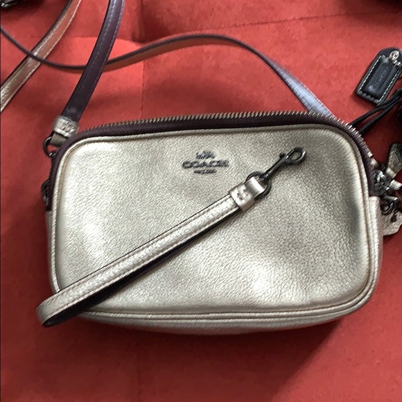 Coach - Picture 2 of 3